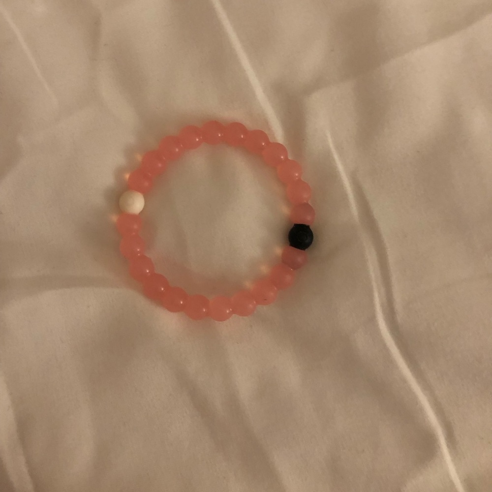 Breast cancer awareness Lokai